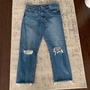 LEVIS WEDGIE STRAIGHT JEANS!!!